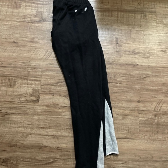 AUTHENTIC Gallery department black flare pants with paint splatters - Picture 4 of 5